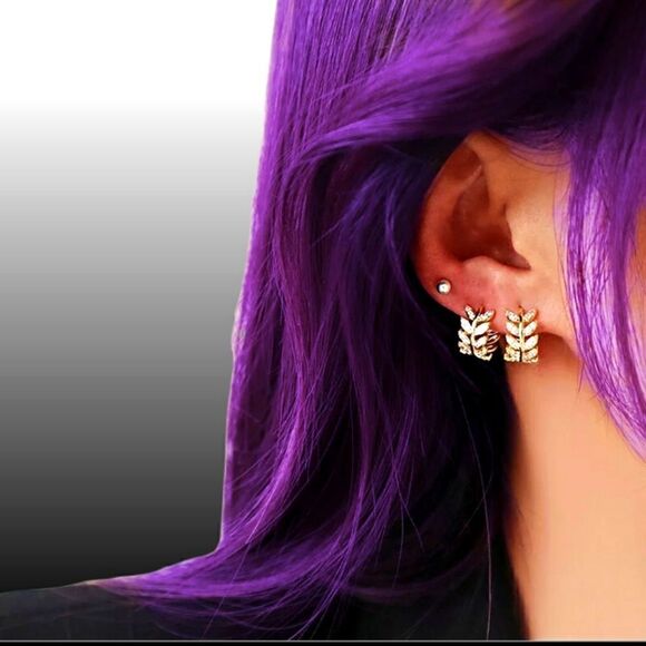 925 Silver Leaf Hoop Earrings - Picture 2 of 2